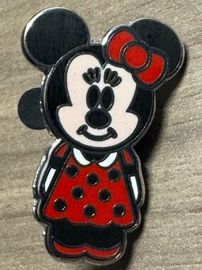 5/$25 Disney Minnie Mouse Cutie Pin